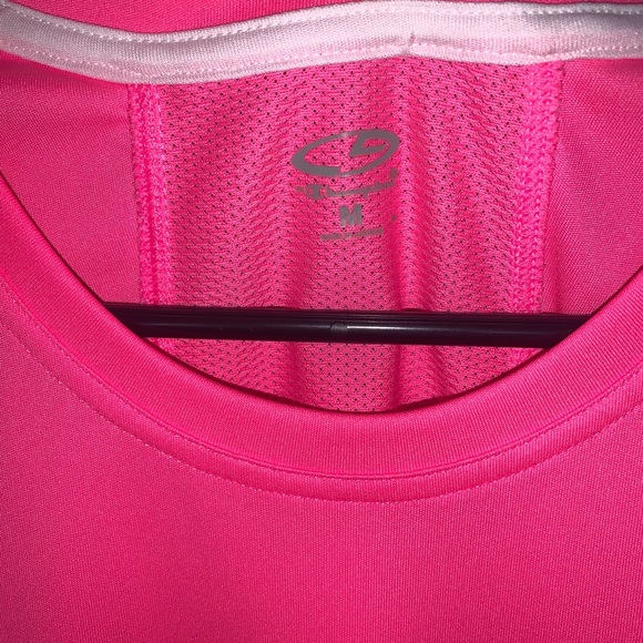 Bright pink workout tank . Champion brand. Size medium - Picture 2 of 5